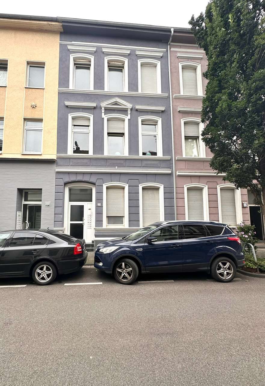 TOP RENDITE 7-Parteien-Haus gepflegt zur Kapitalanlage oder auch Eigennutzung  TOP RENDITE 7-Parteien-Haus gepflegt zur Kapitalanlage oder auch Eigennutzung