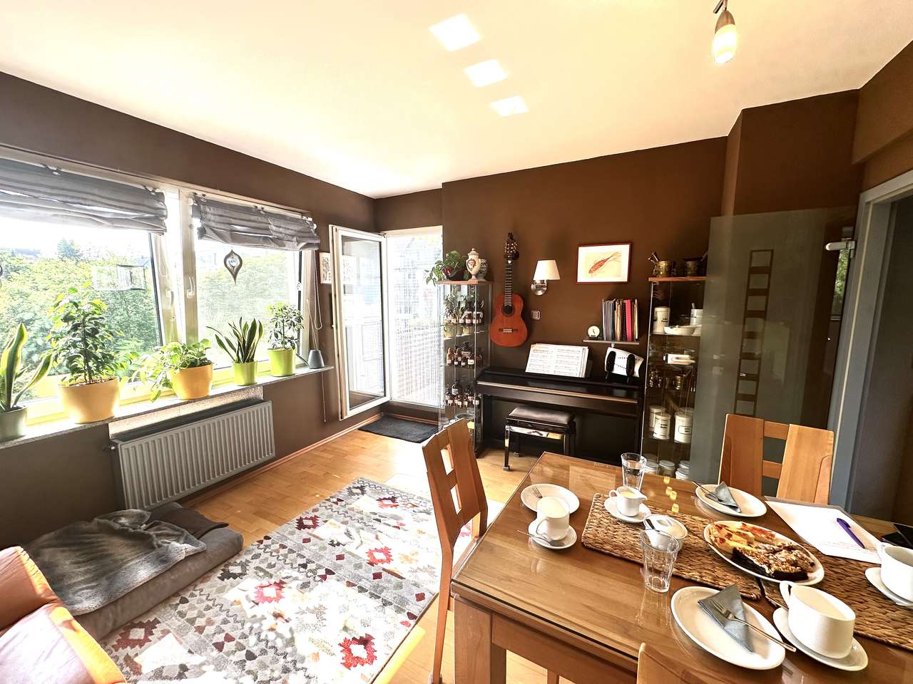 RESERVIERT NOTARTERMIN 3-Zimmer-Wohnung mit Balkon und großem Gemeinschaftsgarten in zentraler Lage  RESERVIERT NOTARTERMIN 3-Zimmer-Wohnung mit Balkon und großem Gemeinschaftsgarten in zentraler Lage