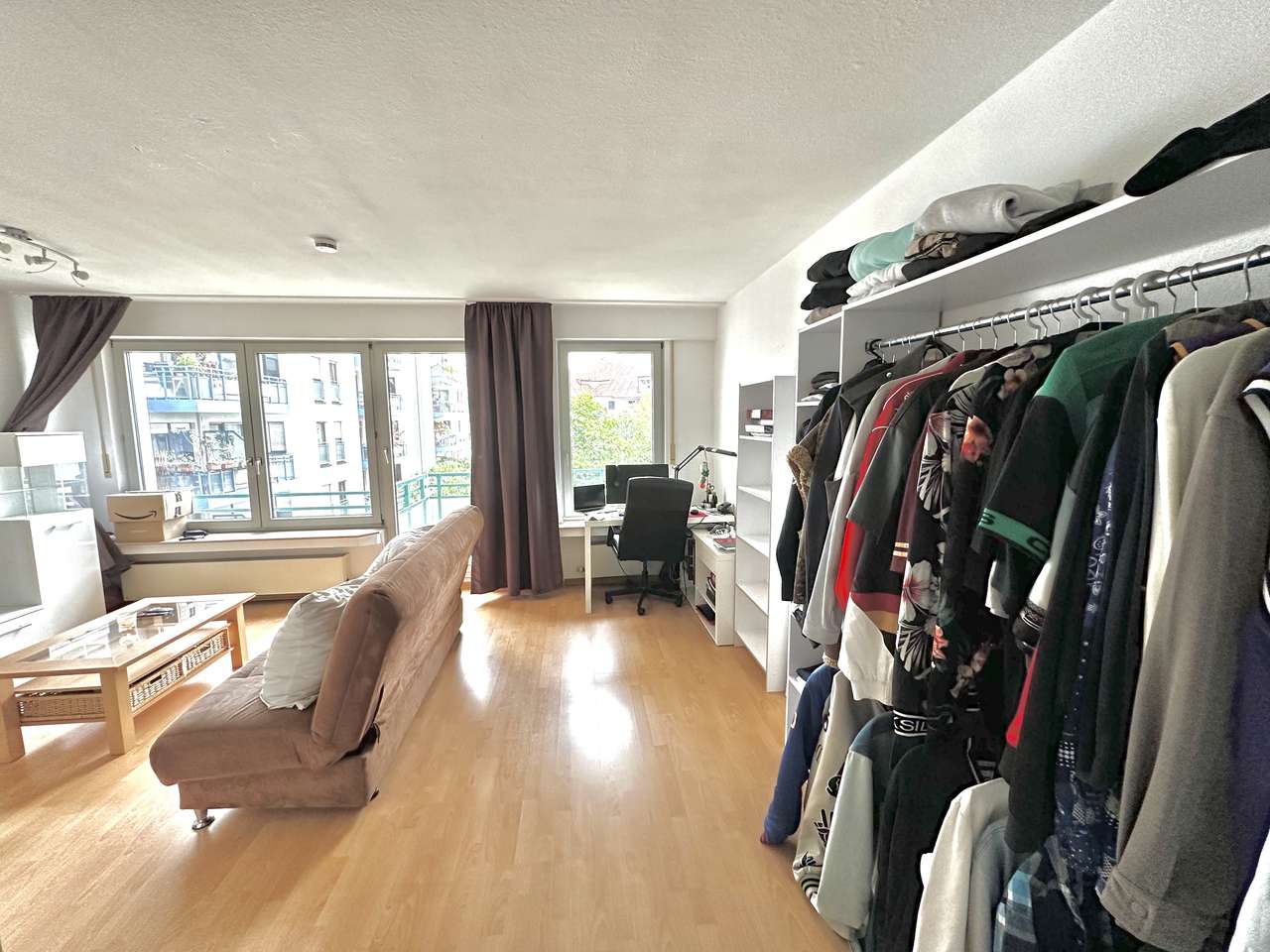 Single-Wohnung mit Küche,Südbalkon mit Gartenblick+ optionaler TG-Stellplatz in Neu-Ehrenfeld  Single-Wohnung mit Küche,Südbalkon mit Gartenblick+ optionaler TG-Stellplatz in Neu-Ehrenfeld