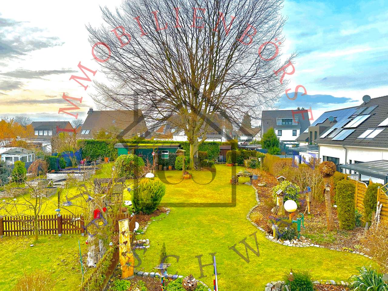 Charmantes Traumhaus, Fußbodenheizung, Kamin,harkähnlichen 884 m2 Grd, Garage, Carport, Gartenhaus, Charmantes Traumhaus, Fußbodenheizung, Kamin,harkähnlichen 884 m2 Grd, Garage, Carport, Gartenhaus,